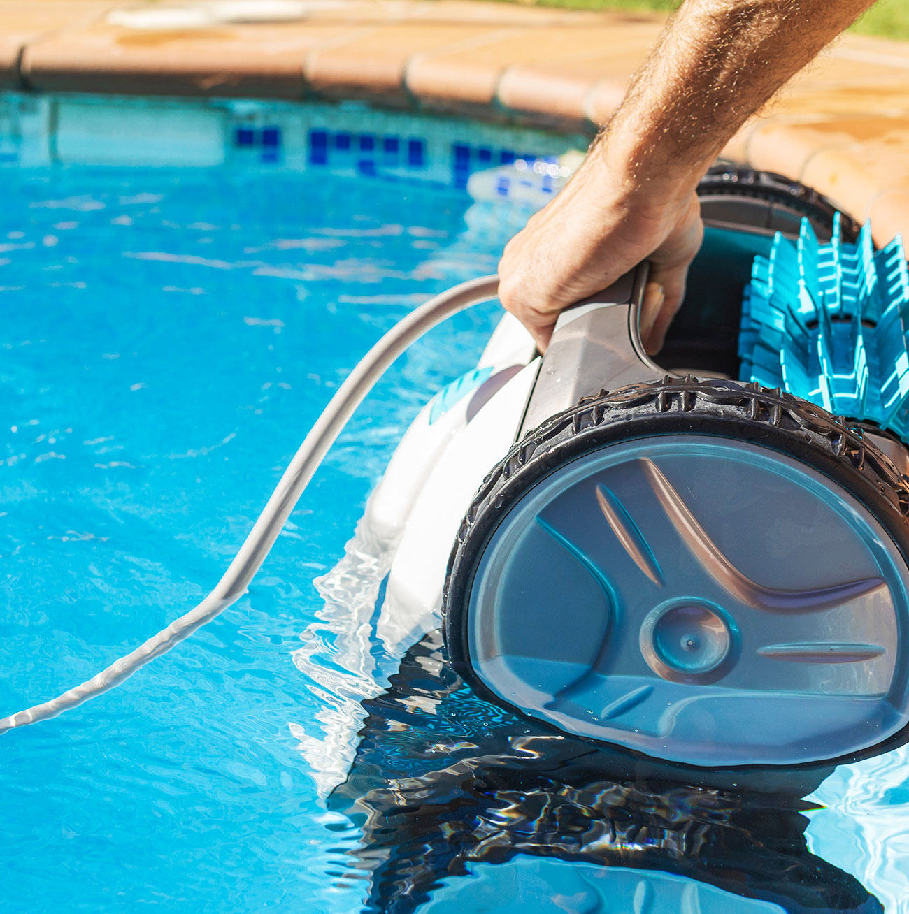 Using A Pool Vacuum To Clean