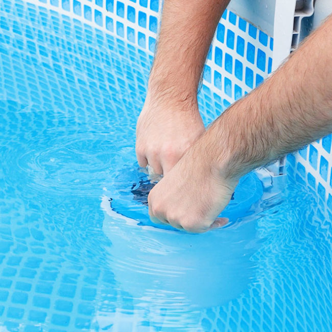 Rinsing Out Your Pool Hot Tub Filters 3